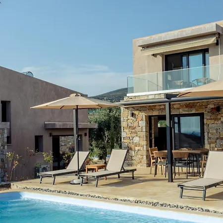Villa Ikies Fari